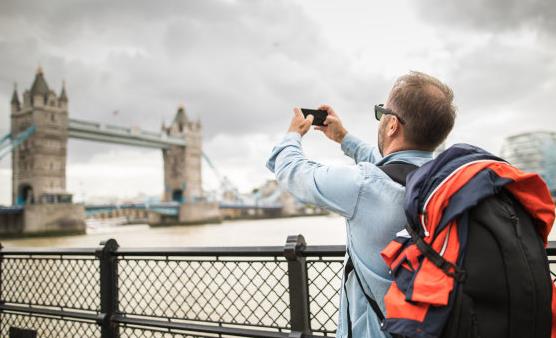 老年抑郁癥的癥狀表現 對抑郁型老人繪畫是種好療法