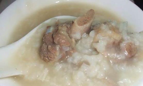 預(yù)防老年癡呆的8偏方 滋陰益腎補益心脾