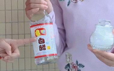 剛洗好的衣服總是會沾滿毛絮原因 簡易清潔洗衣機方法小竅門