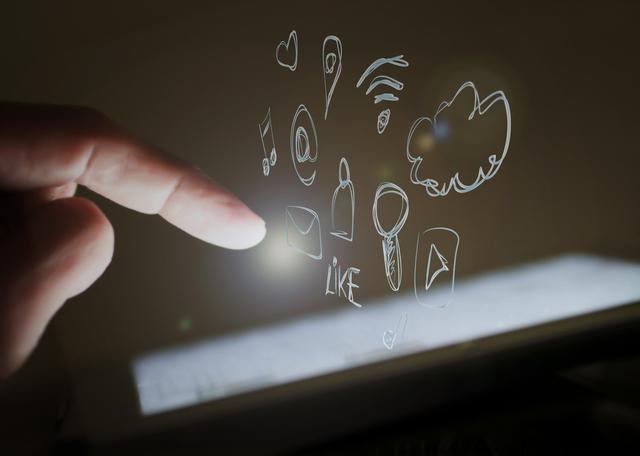 為什么手機是睡眠殺手？習慣性睡前玩手機、長期熬夜玩手機的危害