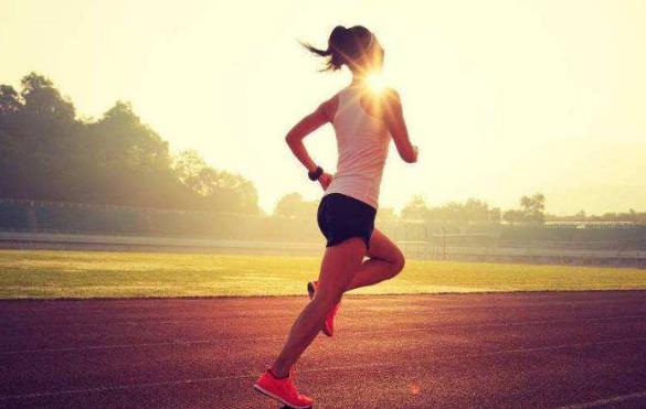 早起3不要，睡前4遠離，不要著急起床，要吃早餐，遠離熬夜