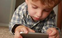 孩子得了近視不要急于配眼鏡 有效預(yù)防兒童近視學(xué)會(huì)用眼衛(wèi)生