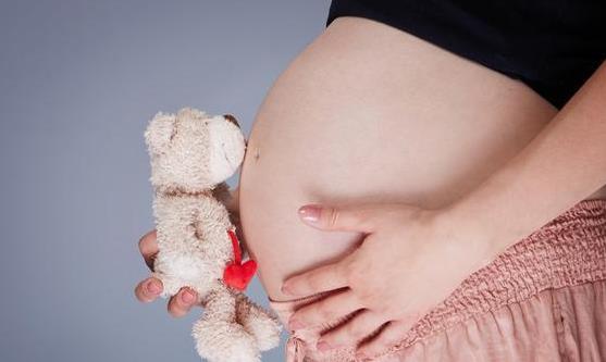 孕期最容易發(fā)胖的階段 避免孕婦肥胖隨時監(jiān)控體重