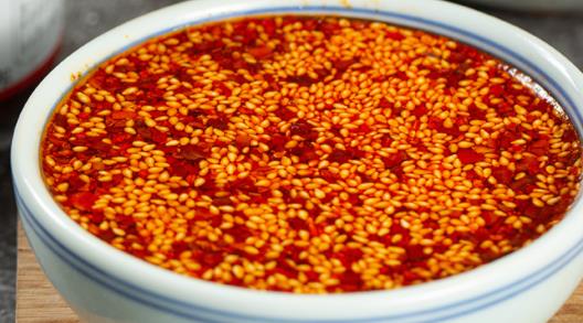 辣椒油過期了還能吃嗎 辣椒油變質(zhì)什么樣子